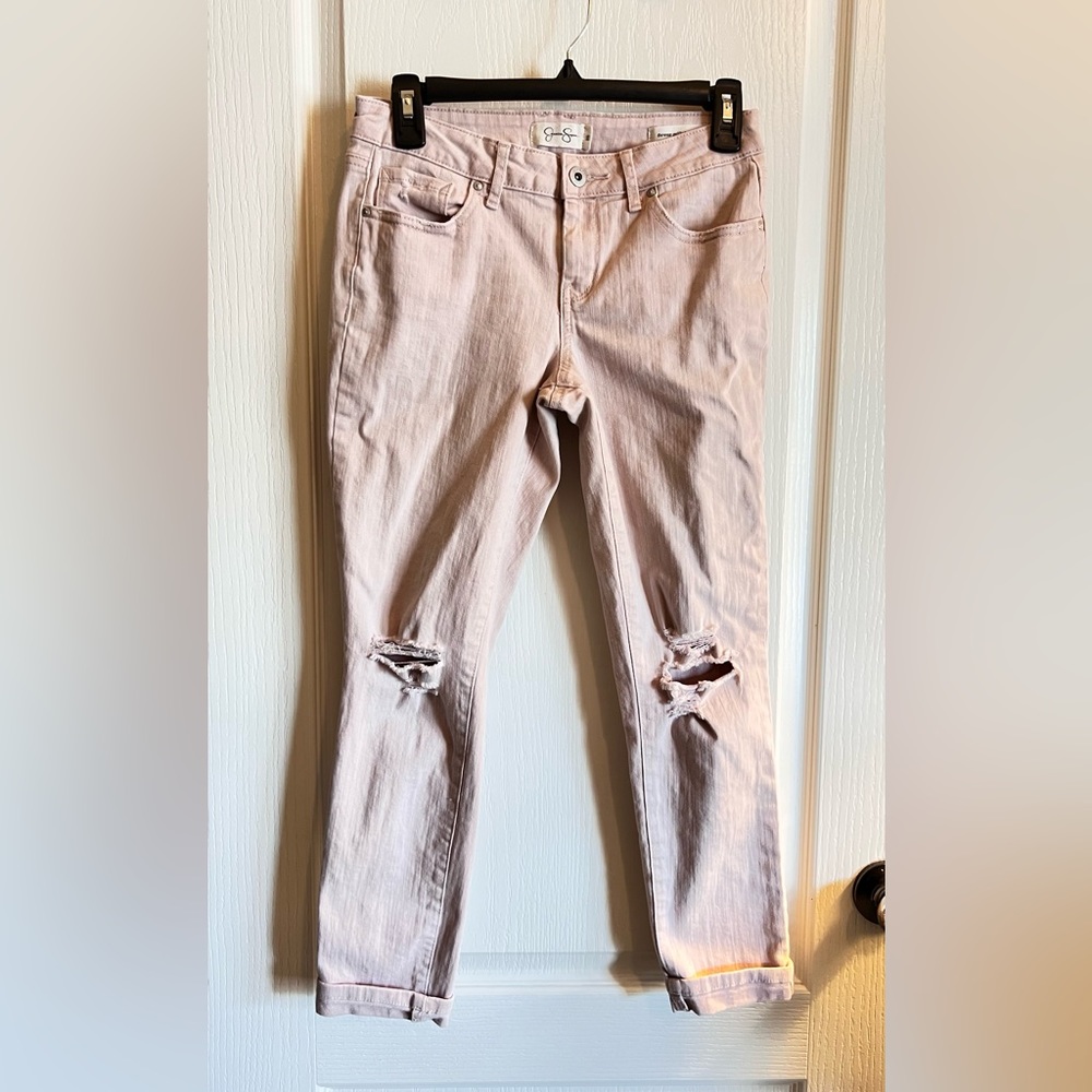 Jessica Simpson Forever Rolled Ankle Cropped Jeans in Dusty Pink. Size 26